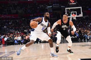 斯帕莱蒂：丢球前踢得像教科书一样死板；伊尔迪兹在顶级之上