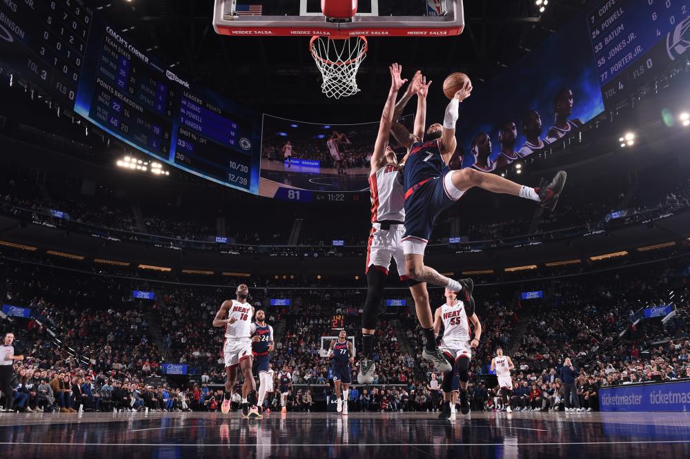 日本11月大名单：远藤航领衔，北野飒太等三名球员首次入选